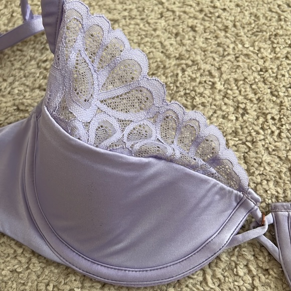 NWT Fenty Bra - Picture 2 of 4